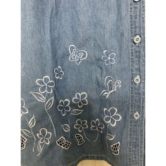 Vintage Club Z Collection Denim Floral Butterfly Embroidered Button Front Top 3X - Picture 2 of 6